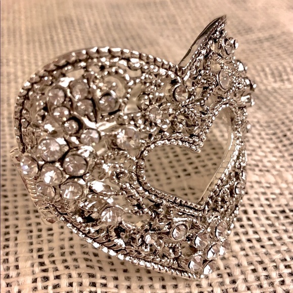 Jewelry - Silver Sparkle Cubic Zirconia Heart Design Bracelet - Statement Piece Jewelry